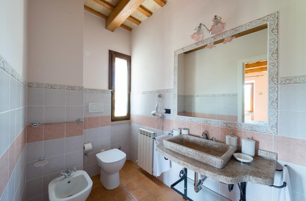 B&B Antica Fonte Del Latte Santa Vittoria in Matenano Pokoj fotografie